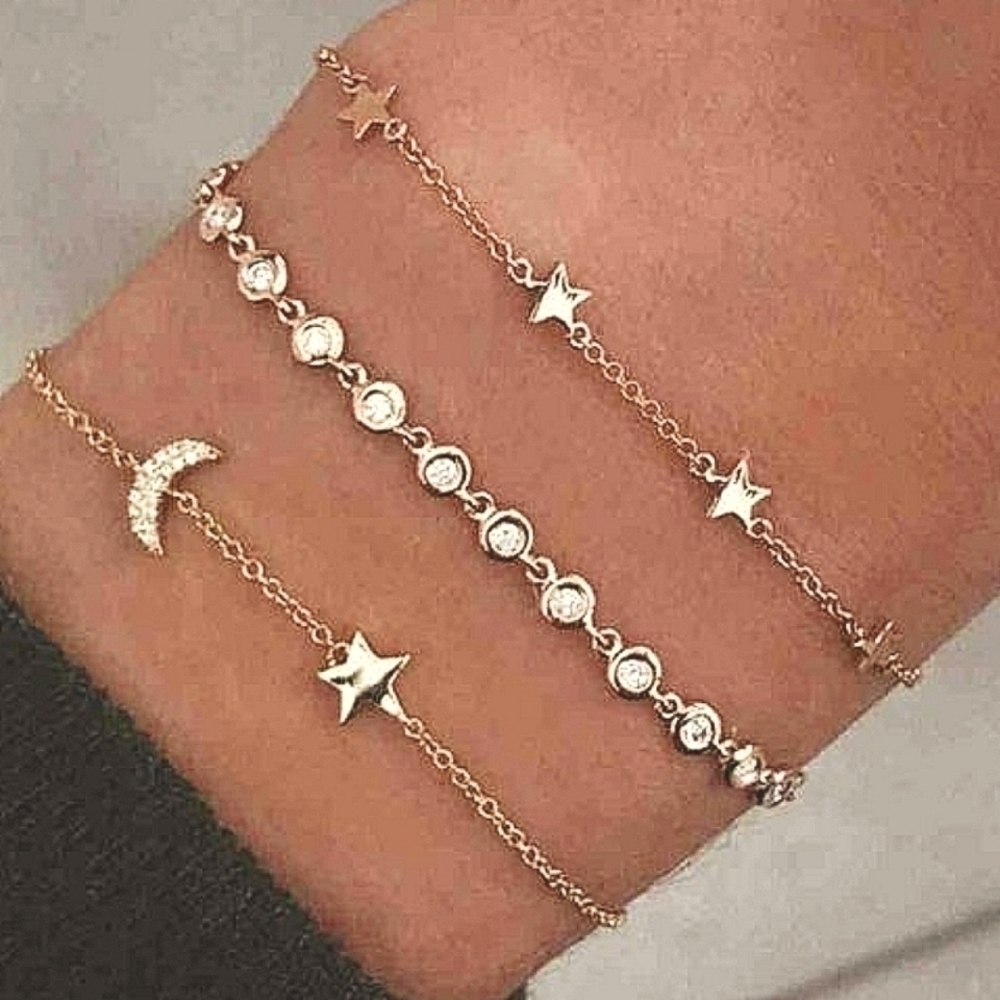 NEW Women's Inlaid Crystal Star Moon Gold Chain Bracelet Set